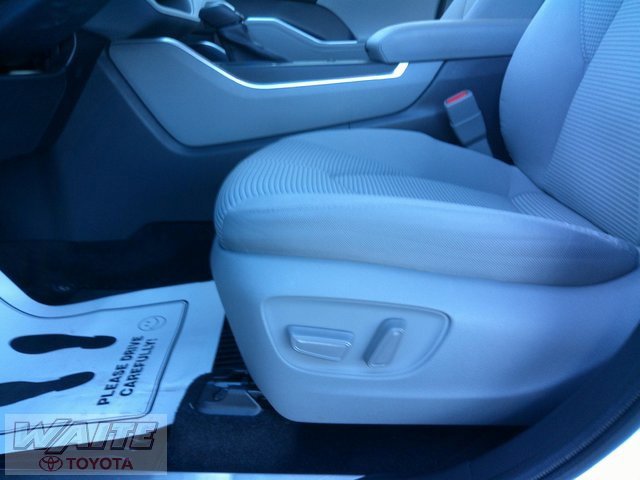 Certified 2023 Toyota Highlander LE image 23