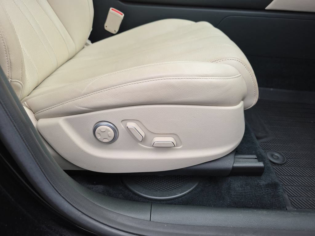 Used 2025 Genesis GV80 2.5T Advanced AWD/4WD image 38