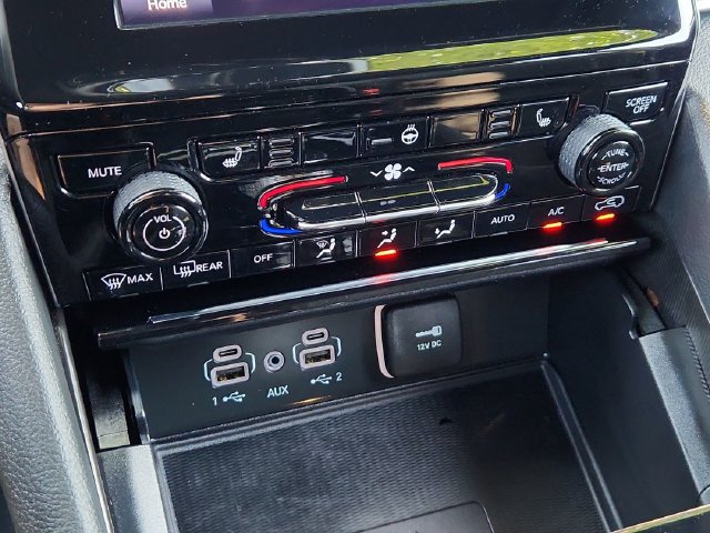 Used 2025 Jeep Grand Cherokee L Laredo w/ Luxury Tech Group I AWD/4WD image 44
