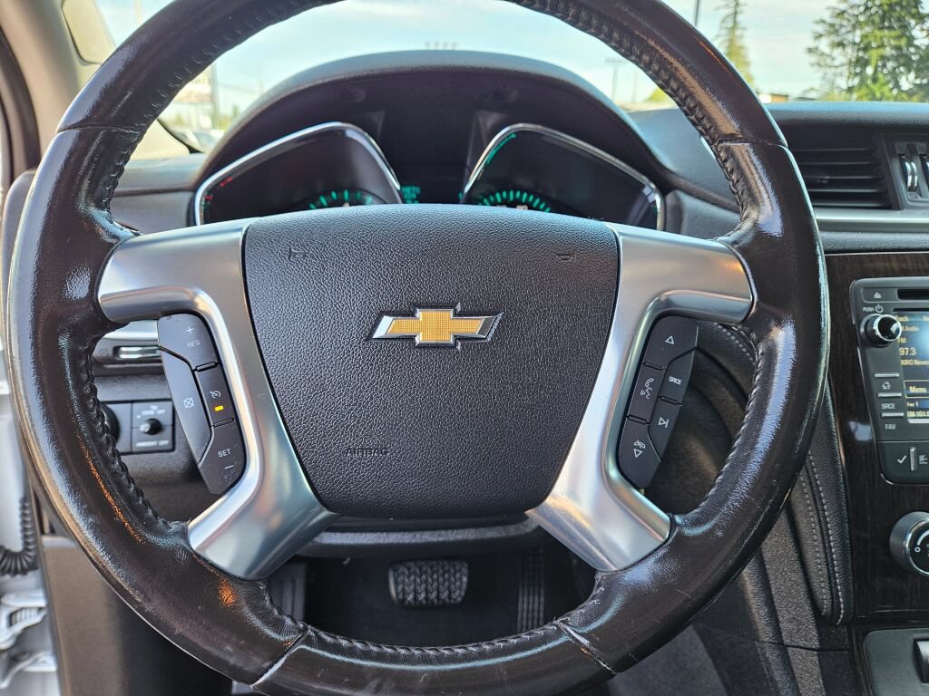 Used 2017 Chevrolet Traverse LT FWD image 22