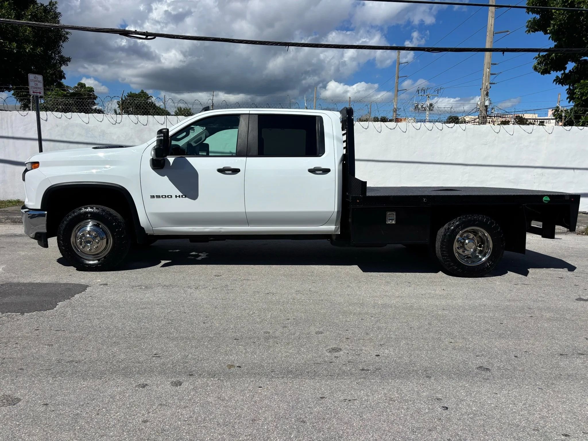 Used 2023 Chevrolet Silverado 3500 W/T w/ WT Convenience Package image 2