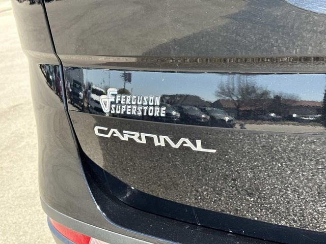 Used 2023 Kia Carnival LX FWD image 5