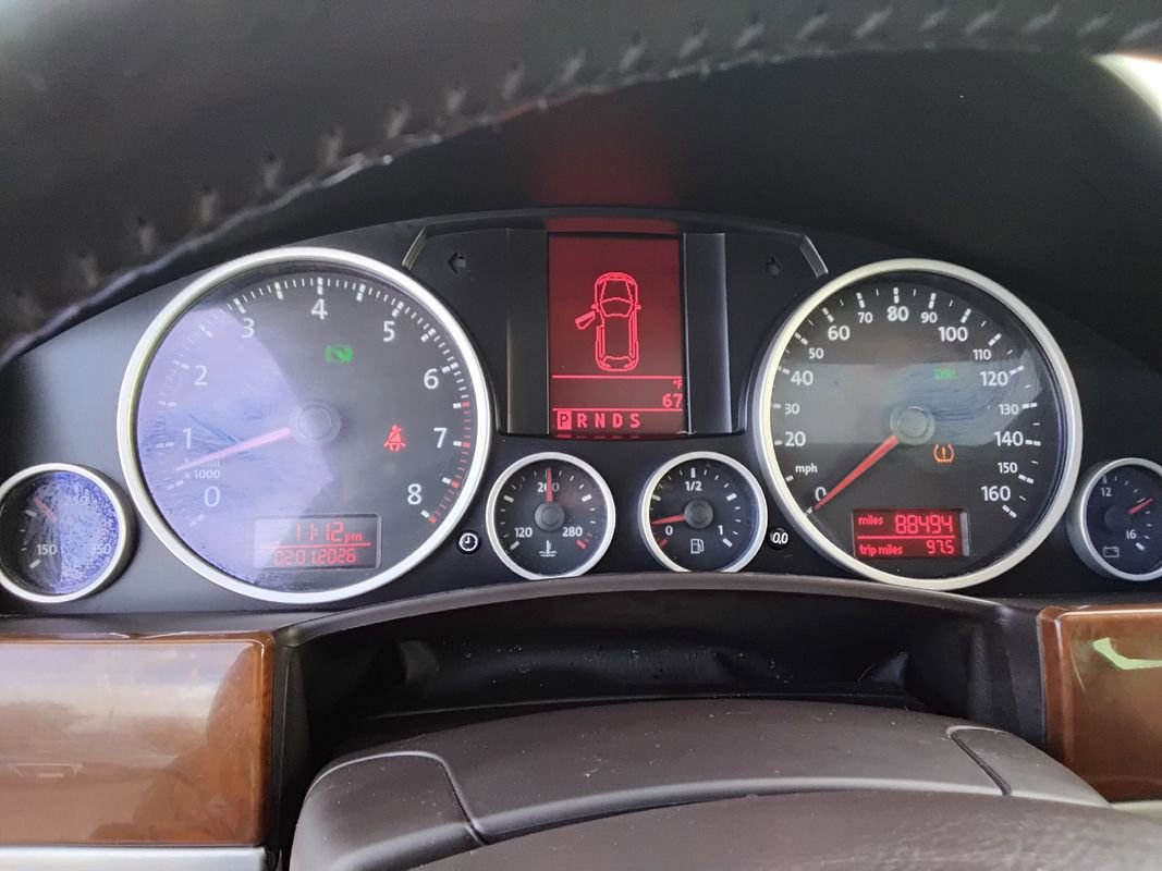 Used 2008 Volkswagen Touareg VR6 image 13