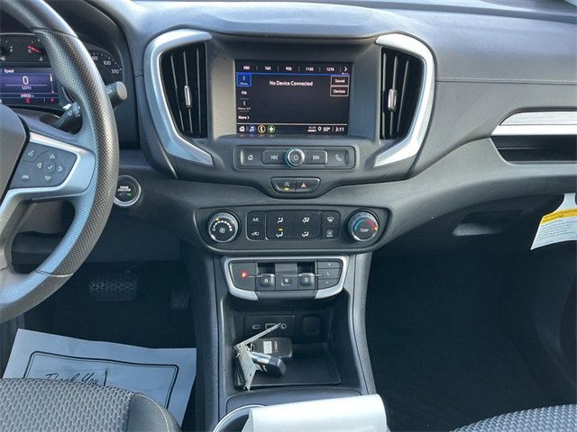 Used 2023 GMC Terrain SLE image 11