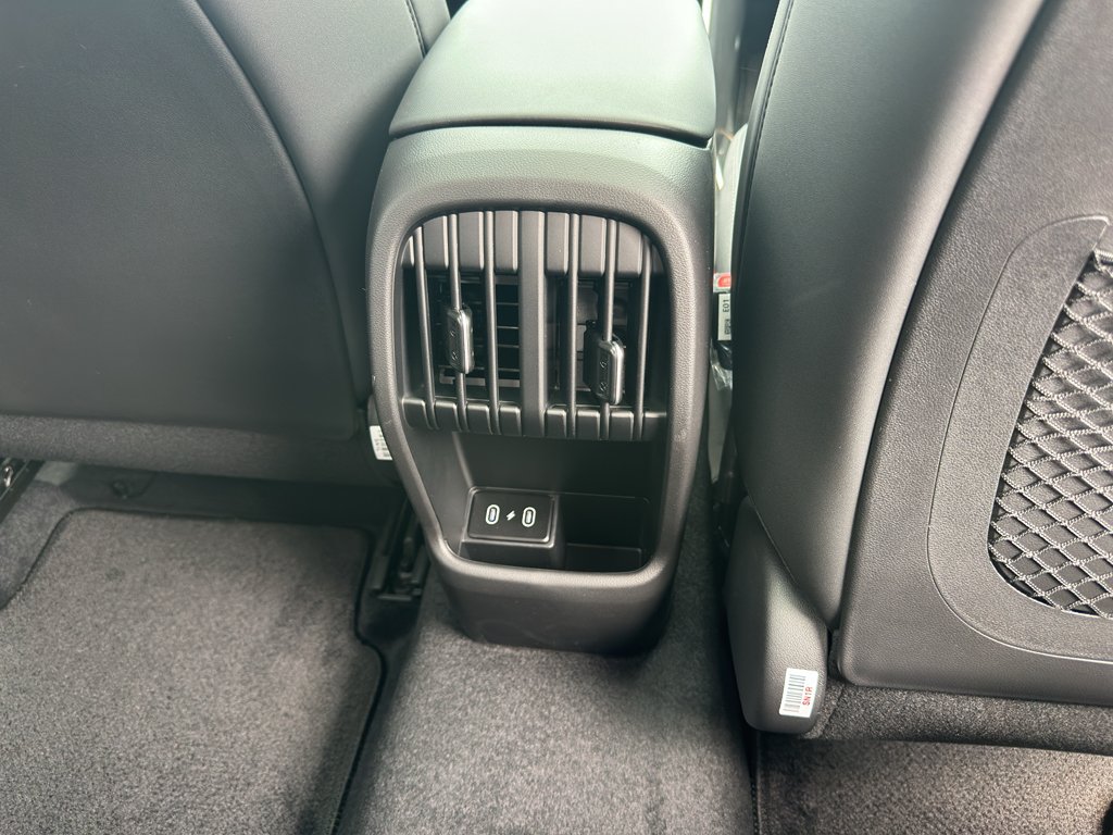 New 2026 Hyundai Kona Limited FWD image 34