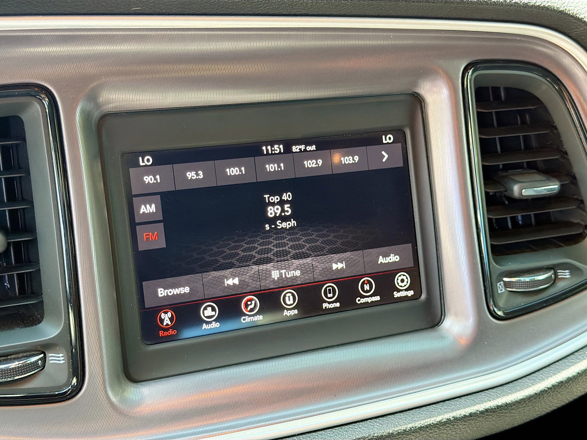 Used 2019 Dodge Challenger SXT image 29