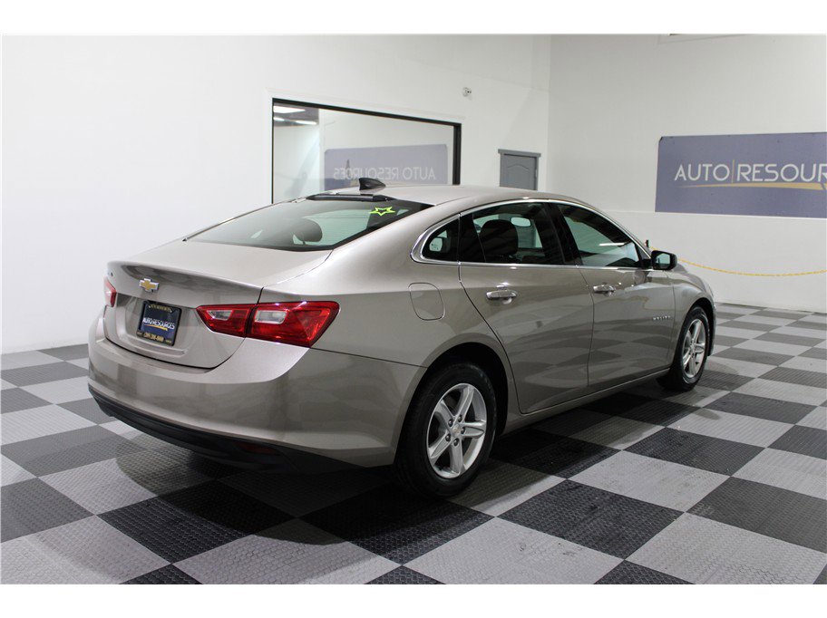 Used 2024 Chevrolet Malibu LS image 4