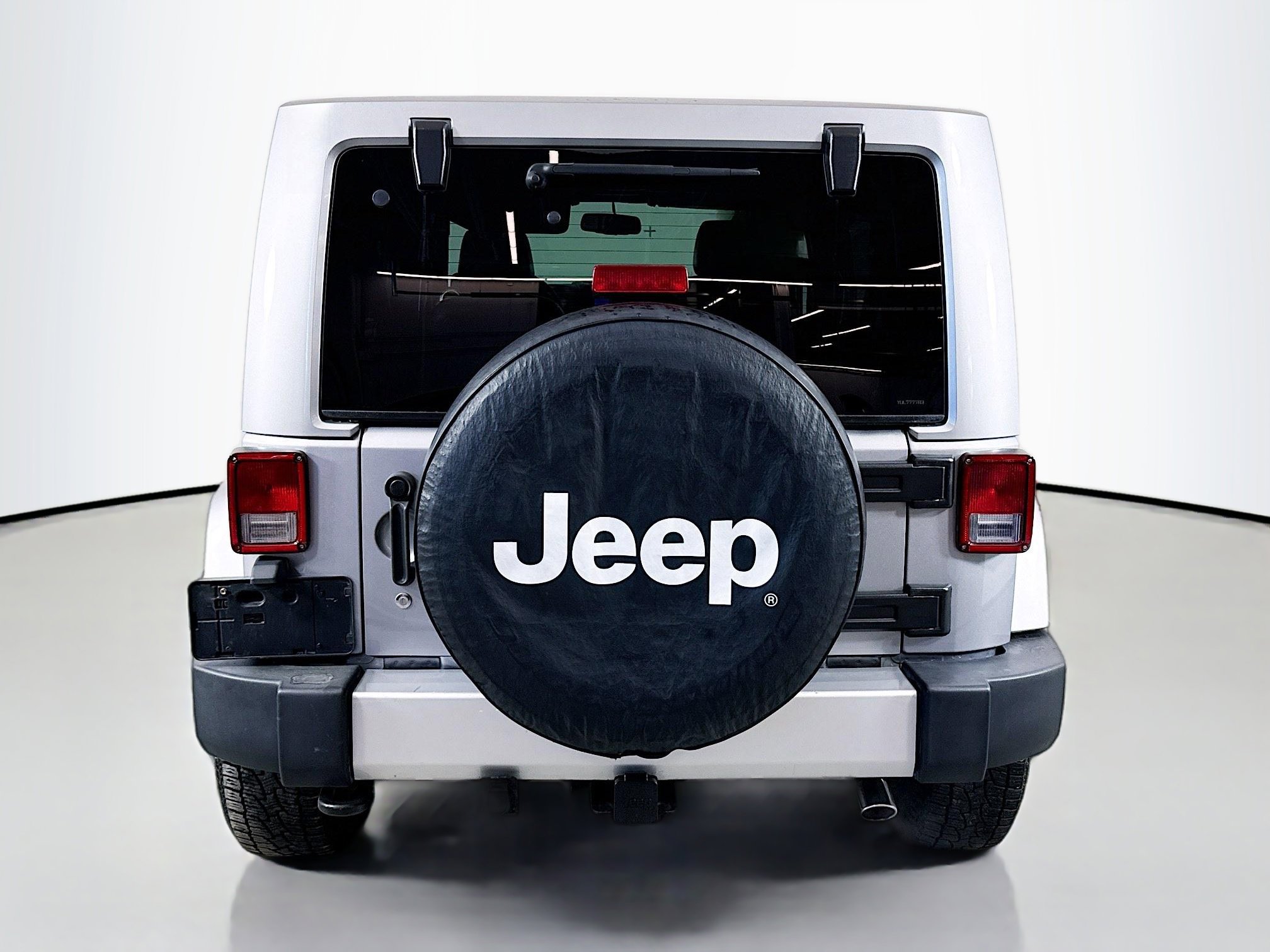 Used 2013 Jeep Wrangler Unlimited Sahara w/ Dual Top Group image 6