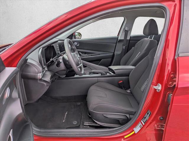 Used 2022 Hyundai Elantra SEL w/ Cargo Package FWD image 16