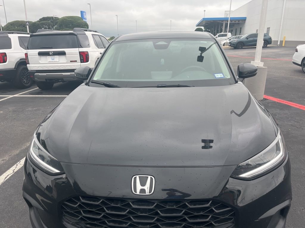 Used 2023 Honda HR-V LX image 2