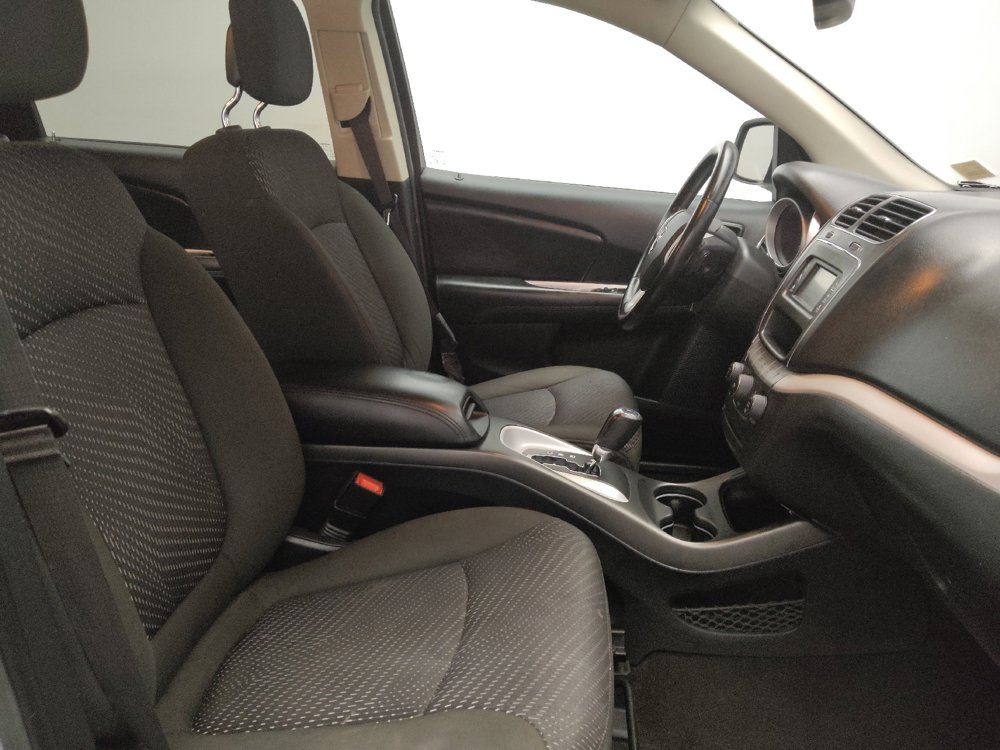 Used 2020 Dodge Journey SE w/ SE Popular Equipment Group image 21