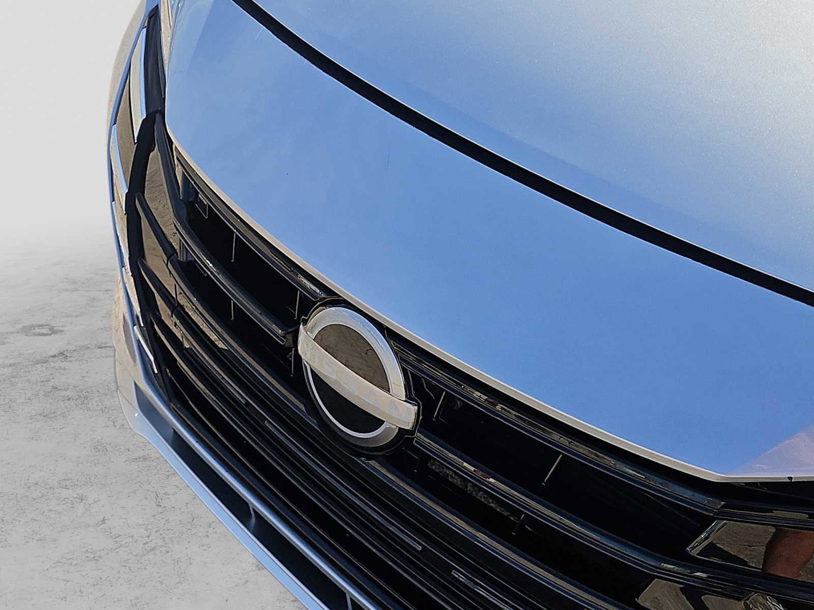 Used 2024 Nissan Versa SV w/ Trunk Package image 13