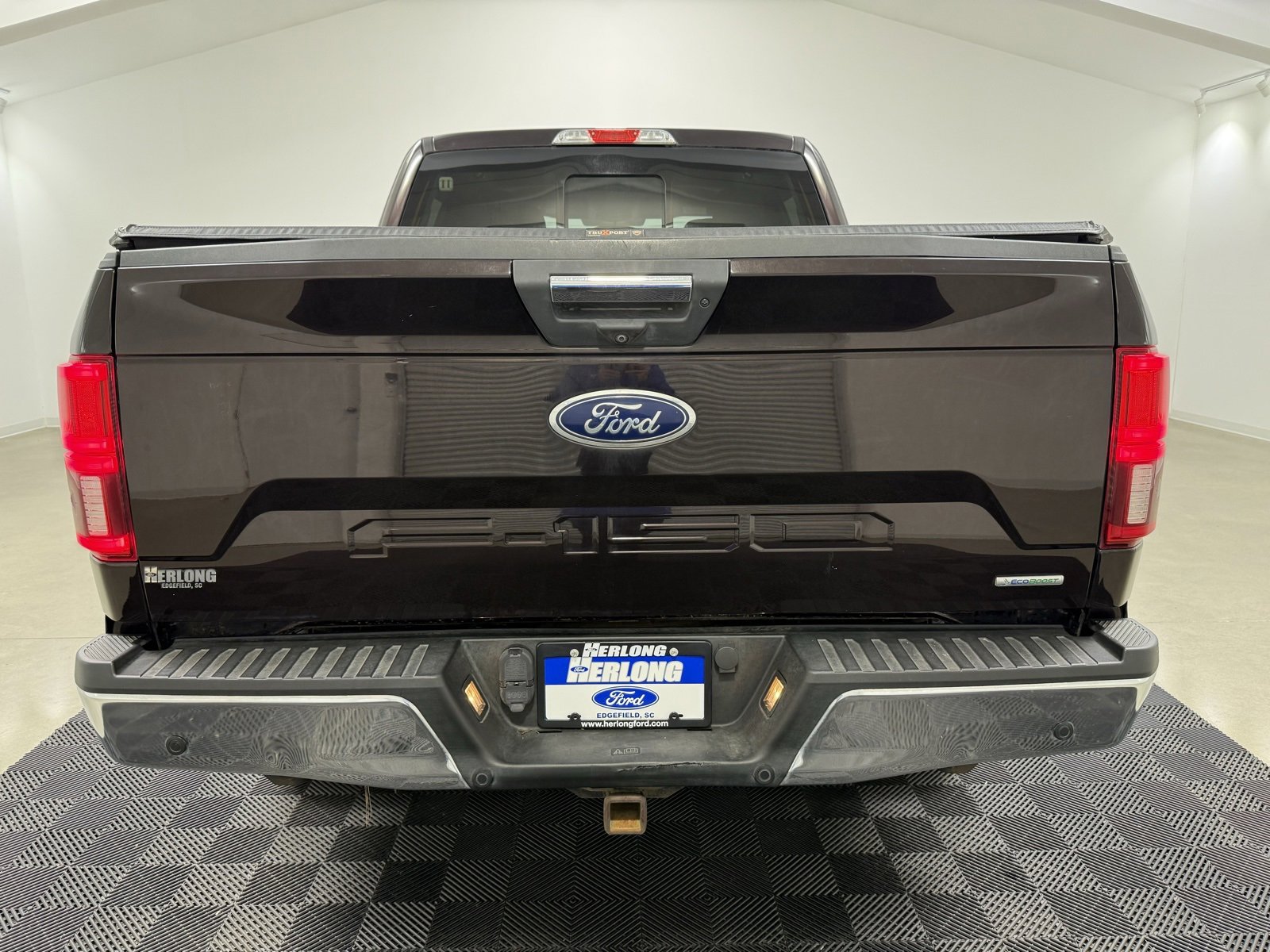 Used 2018 Ford F150 XLT w/ Equipment Group 302A Luxury image 3