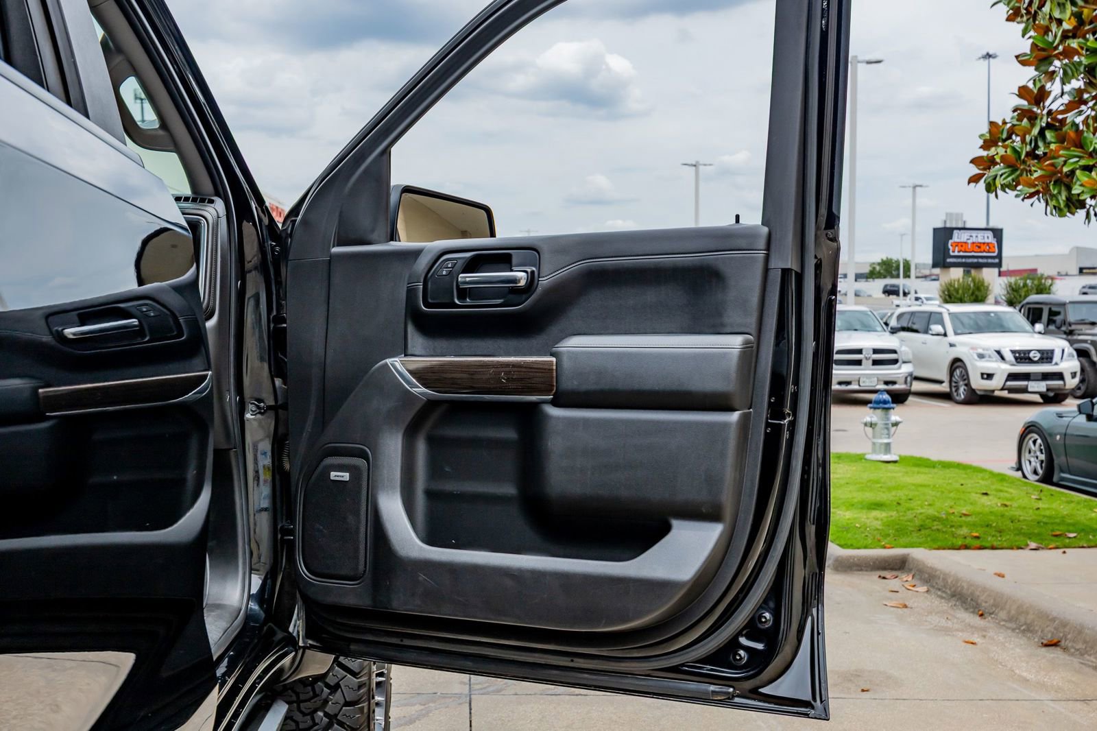 Used 2019 Chevrolet Silverado 1500 RST w/ All-Star Edition AWD/4WD image 36