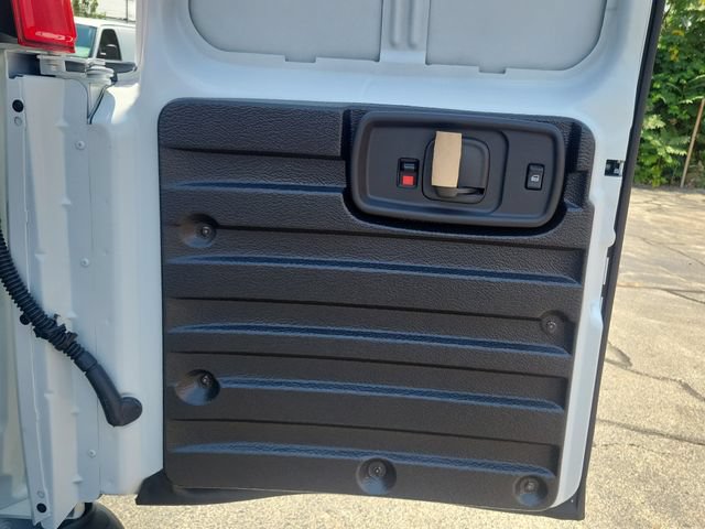 New 2026 GMC Savana 2500 w/ Driver Convenience Package RWD image 10
