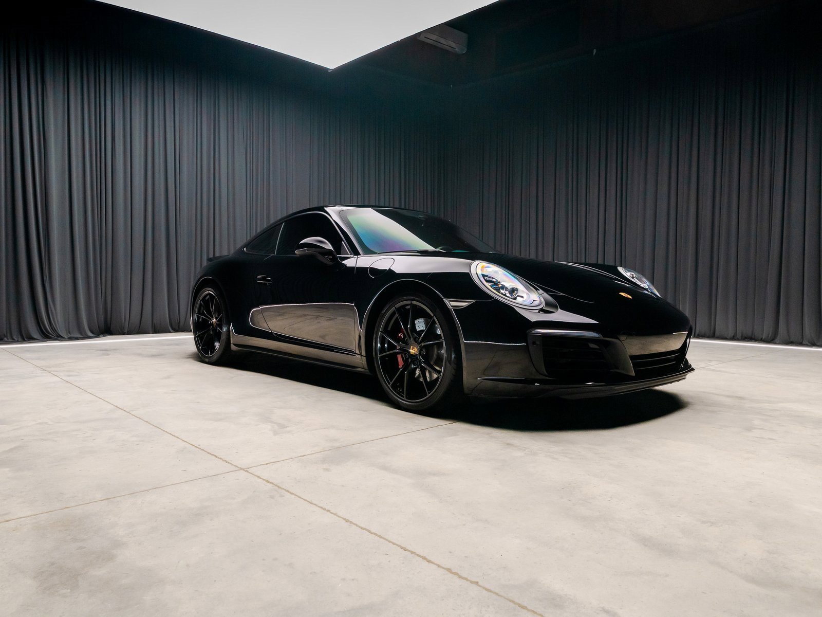 Used 2018 Porsche 911 Carrera 4S image 21