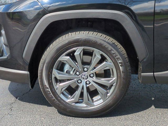 Certified 2025 Toyota RAV4 Limited AWD/4WD image 7