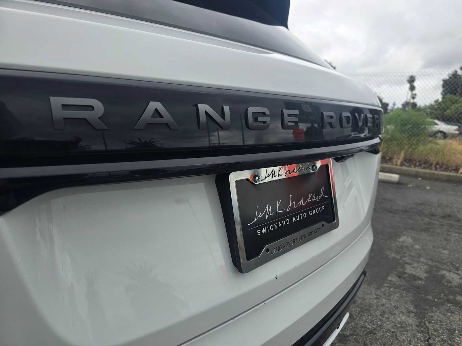 Used 2026 Land Rover Range Rover Velar Dynamic SE AWD/4WD image 16