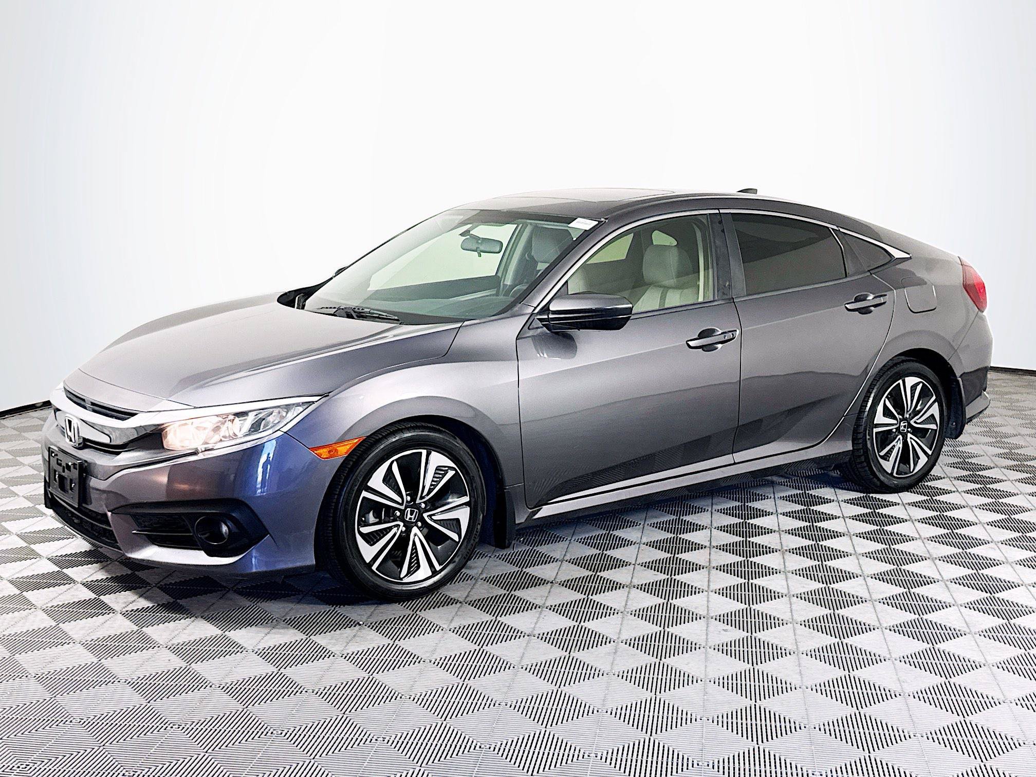 Used 2018 Honda Civic EX-T image 4