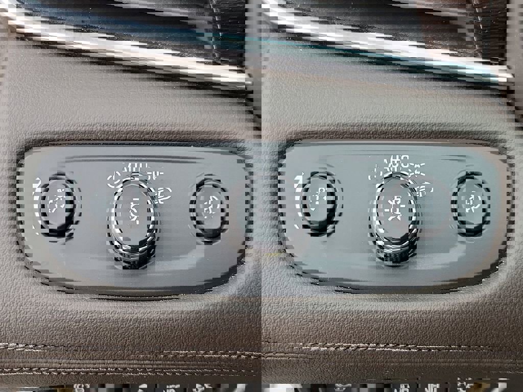 Used 2019 Buick LaCrosse Premium w/ Driver Confidence Package II image 18