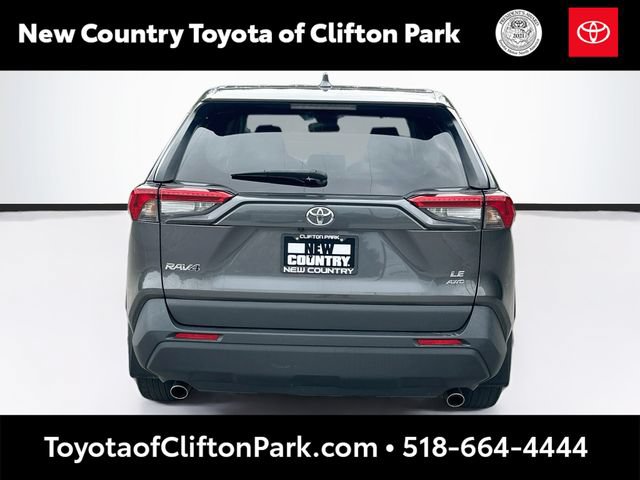 Used 2023 Toyota RAV4 LE AWD/4WD image 6