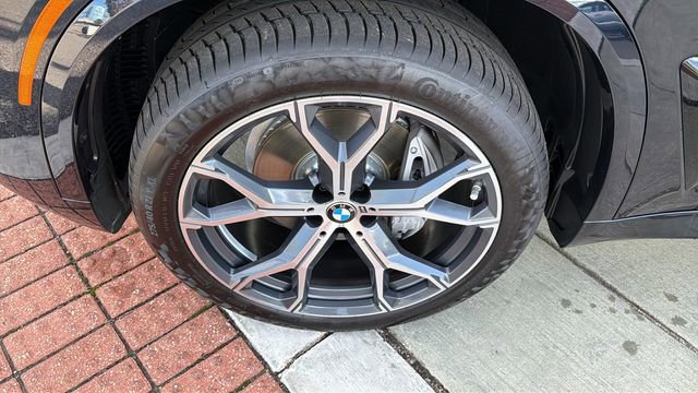 New 2026 BMW X5 sDrive40i w/ M Sport Package image 6