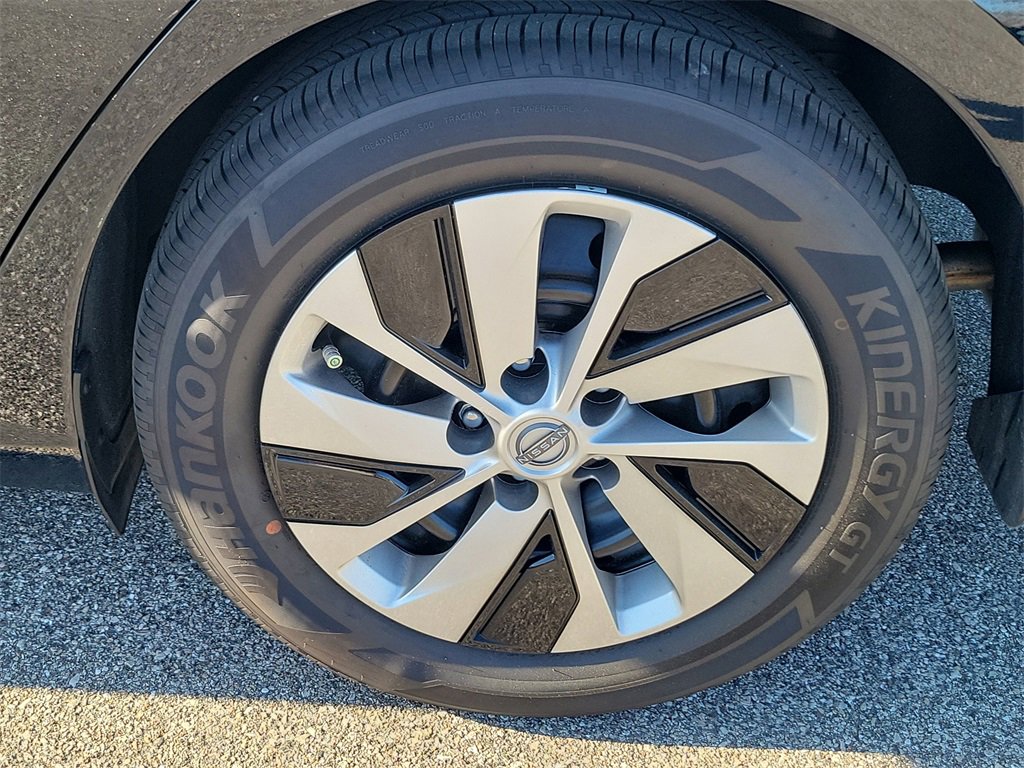 Used 2025 Nissan Altima 2.5 S image 12