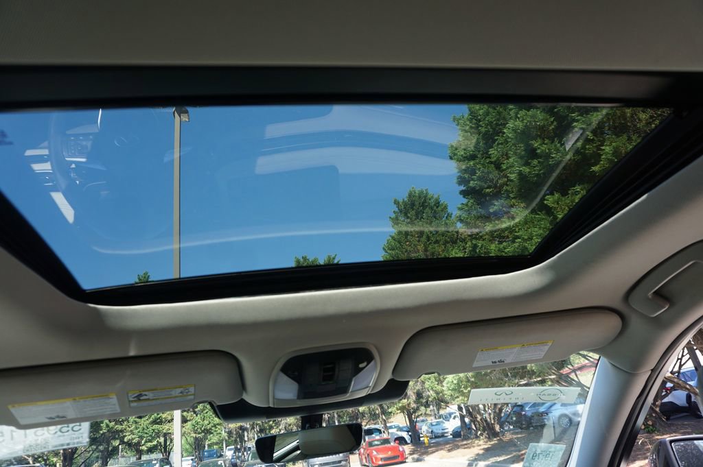 Used 2023 INFINITI QX60 Luxe w/ Performance Audio Package image 14