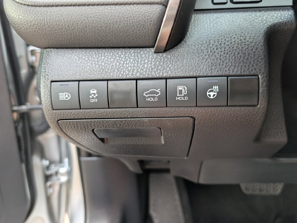 Used 2022 Toyota Camry XSE AWD/4WD image 13