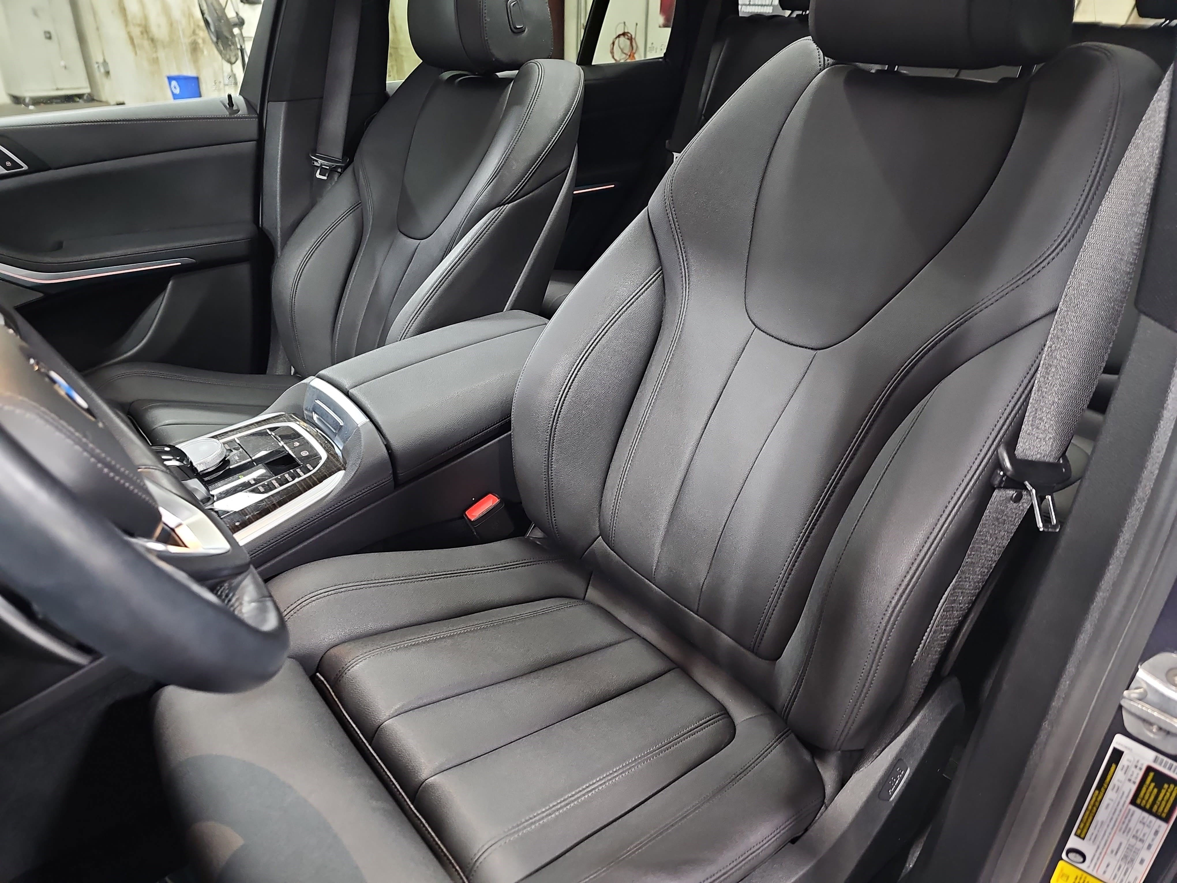 Used 2020 BMW X5 xDrive40i w/ Premium Package image 17