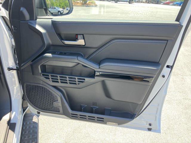 Certified 2025 Toyota 4Runner Limited AWD/4WD image 37