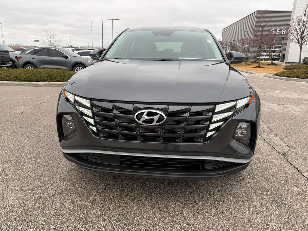 Used 2024 Hyundai Tucson SE image 2