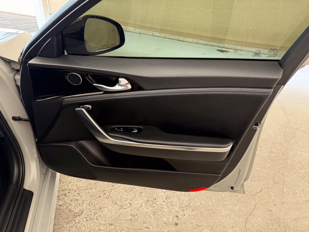 Used 2023 Kia Stinger GT-Line RWD image 14