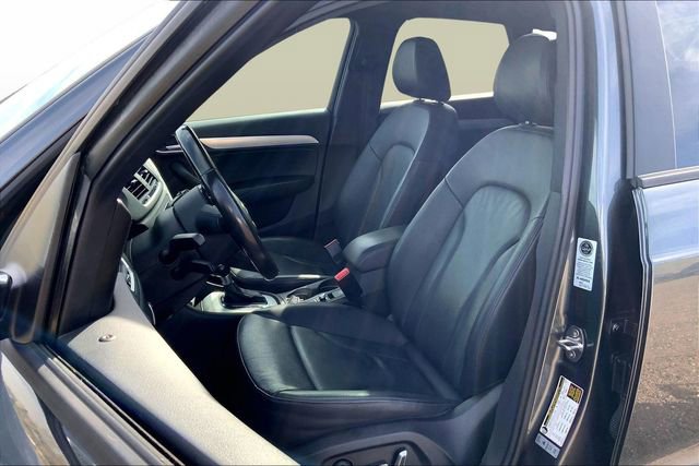 Used 2018 Audi Q3 2.0T Premium w/ Convenience Package image 17