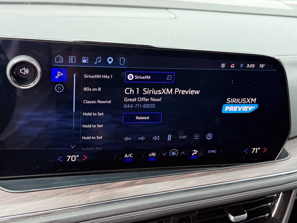 Used 2025 Chevrolet Tahoe LS AWD/4WD image 15