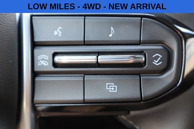 Used 2023 Chevrolet Colorado LT w/ LT Convenience Package AWD/4WD image 16