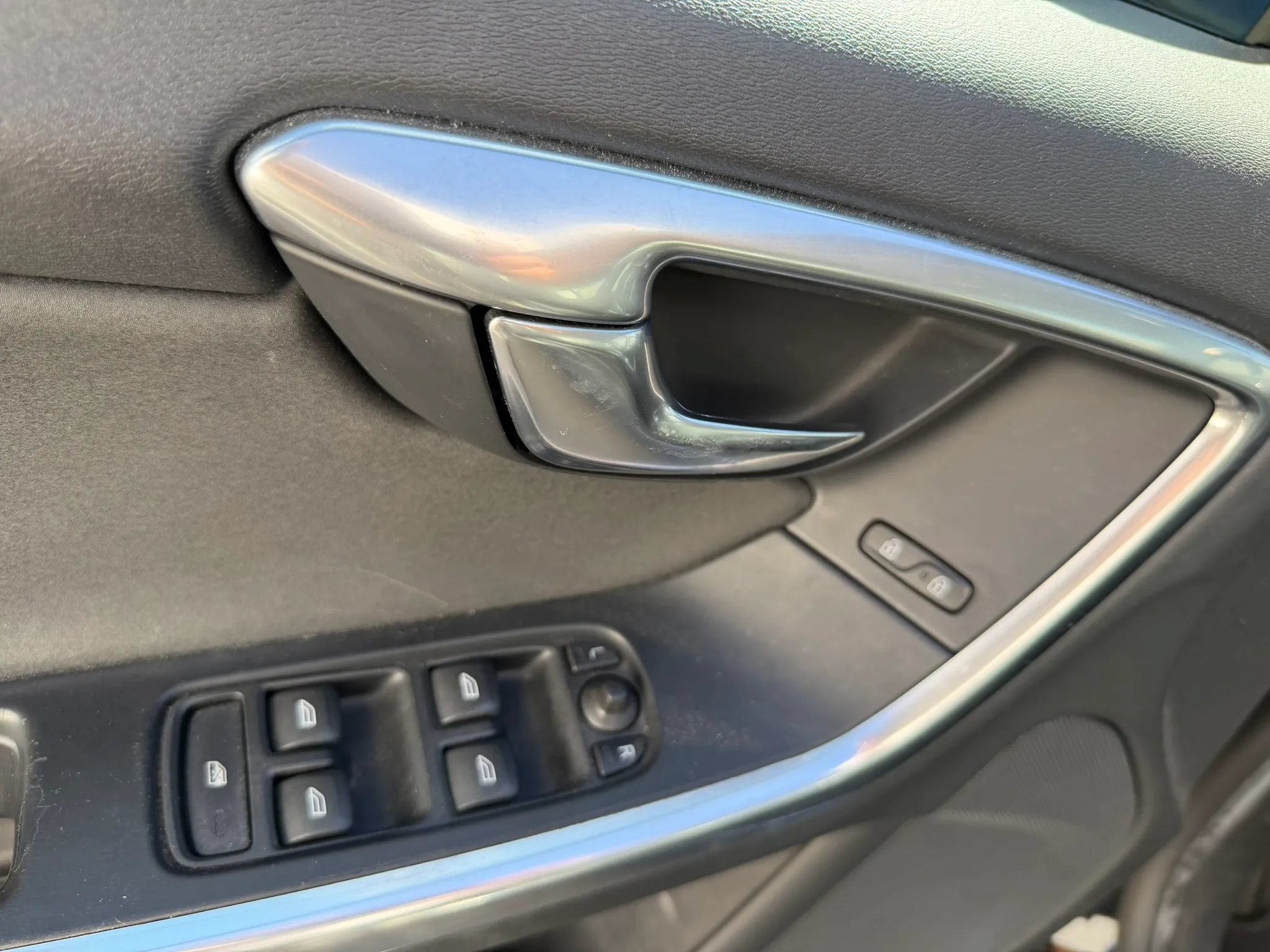 Used 2014 Volvo S60 T5 FWD image 29