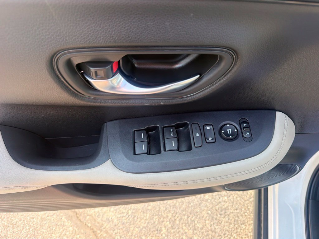 Used 2024 Honda HR-V LX image 22