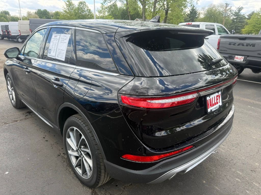 Used 2023 Lincoln Corsair AWD w/ Equipment Group 101A image 3