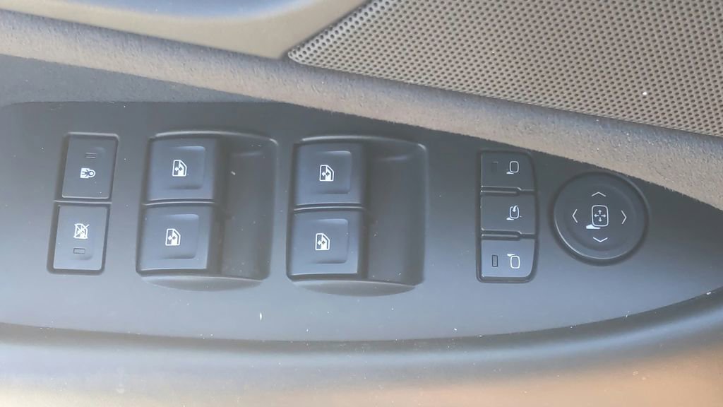 Used 2016 Cadillac Escalade Platinum image 16