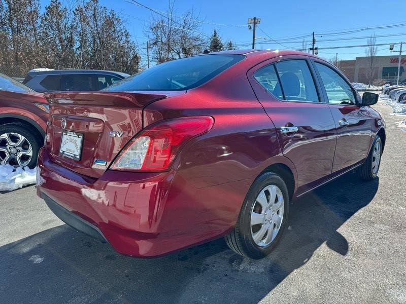 Used 2016 Nissan Versa SV image 5