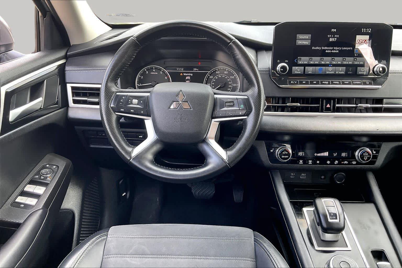 Used 2024 Mitsubishi Outlander SE AWD/4WD image 6
