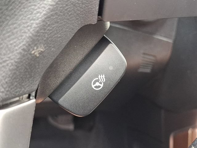 Used 2018 Subaru Forester 2.5i Touring w/ Popular Package #3B AWD/4WD image 28