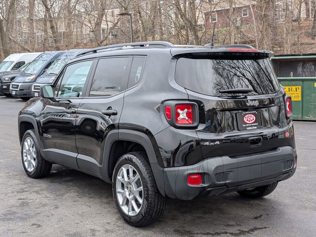 Used 2023 Jeep Renegade Latitude w/ Sun/Sound Group image 6