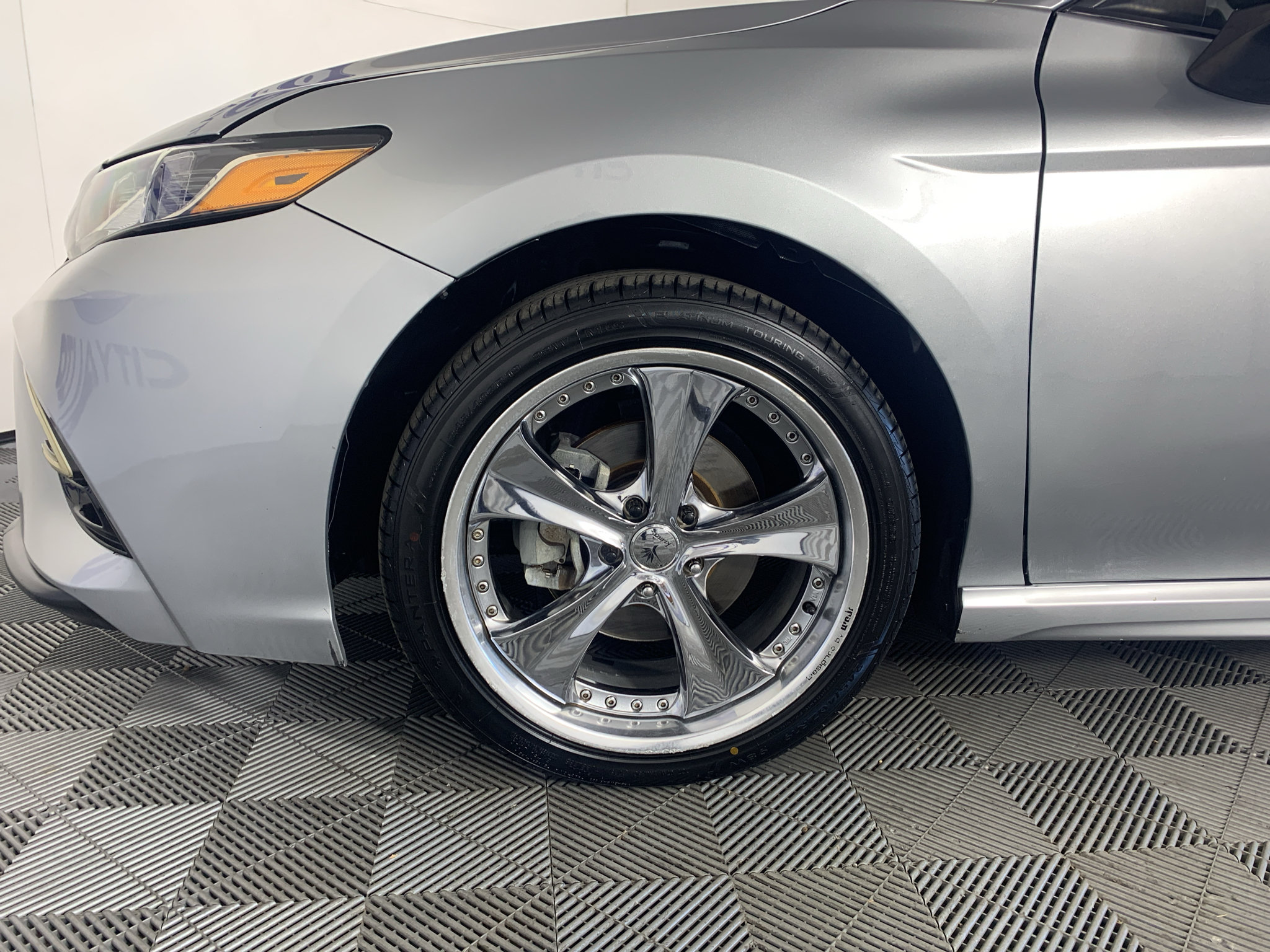 Used 2018 Toyota Camry SE FWD image 11