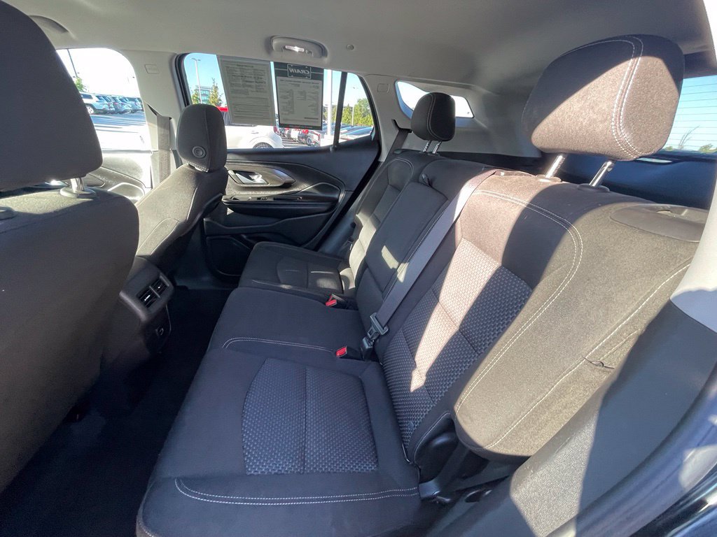 Used 2024 GMC Terrain SLE AWD/4WD image 24
