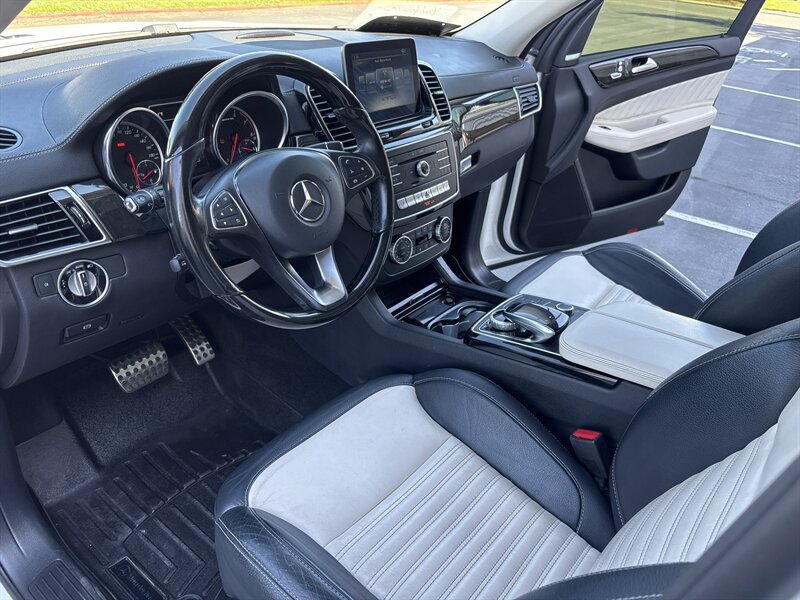Used 2018 Mercedes-Benz GLE 43 AMG 4MATIC image 24