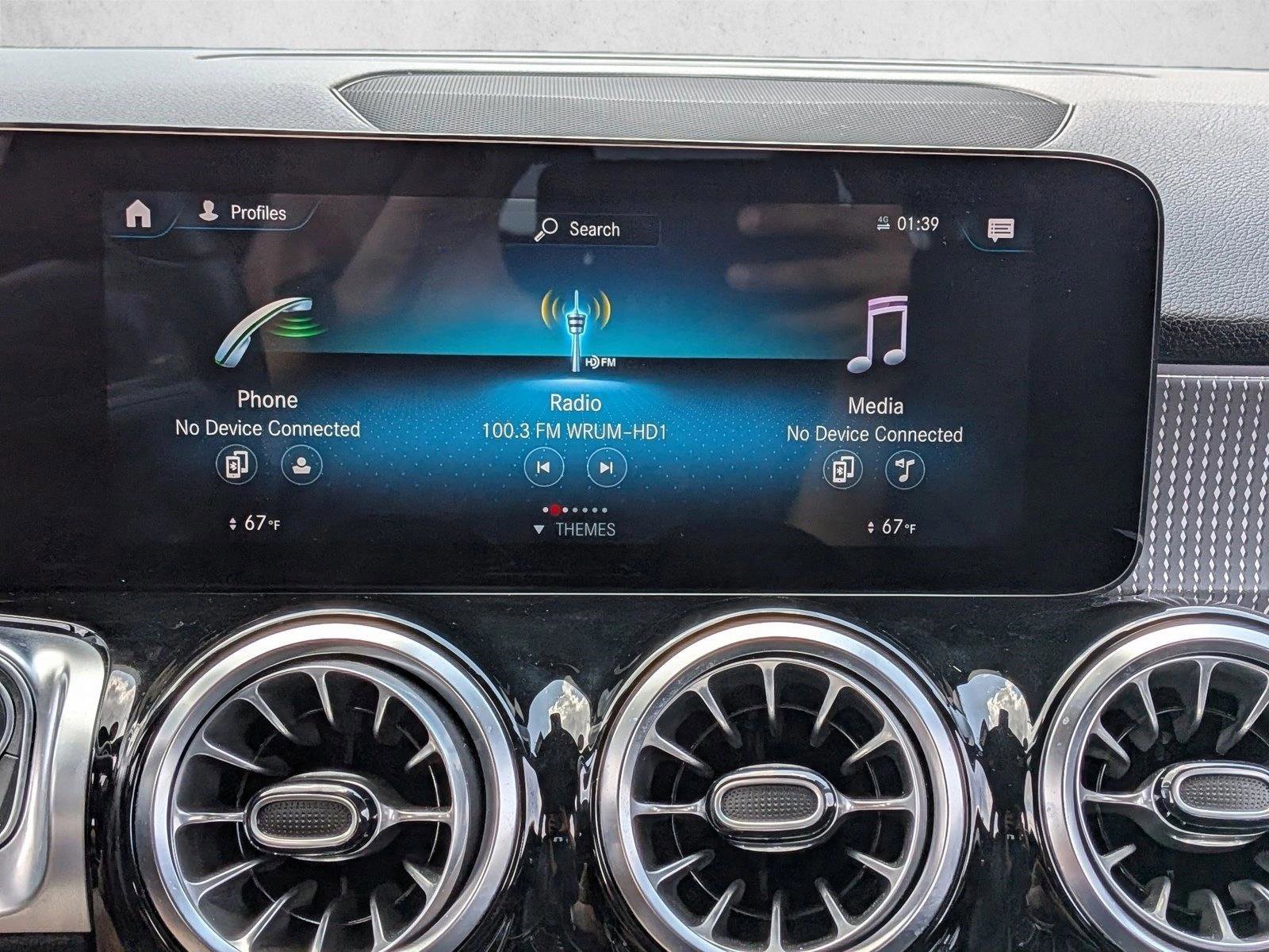 Used 2022 Mercedes-Benz GLB 250 image 12