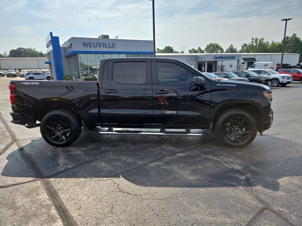 Certified 2022 Chevrolet Silverado 1500 Custom AWD/4WD image 3