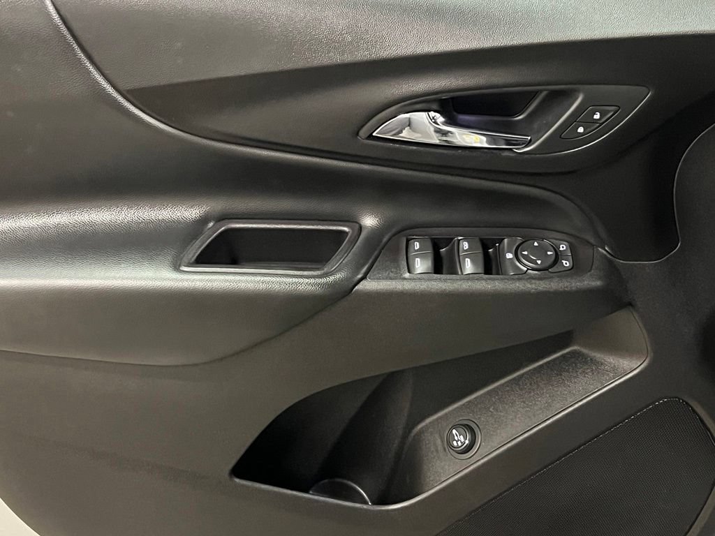 Certified 2018 Chevrolet Equinox LT FWD image 13